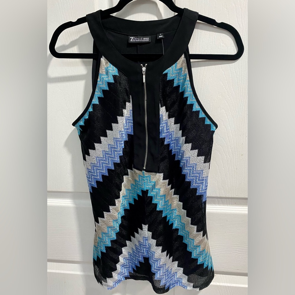 New York & Co. 7th Avenue Design Abstract Print Front Zipper Halter Top. Size M.